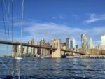 Brooklyn Bridge und Lower Manhattan